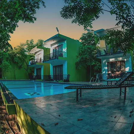 Hotel Golden Ray-2